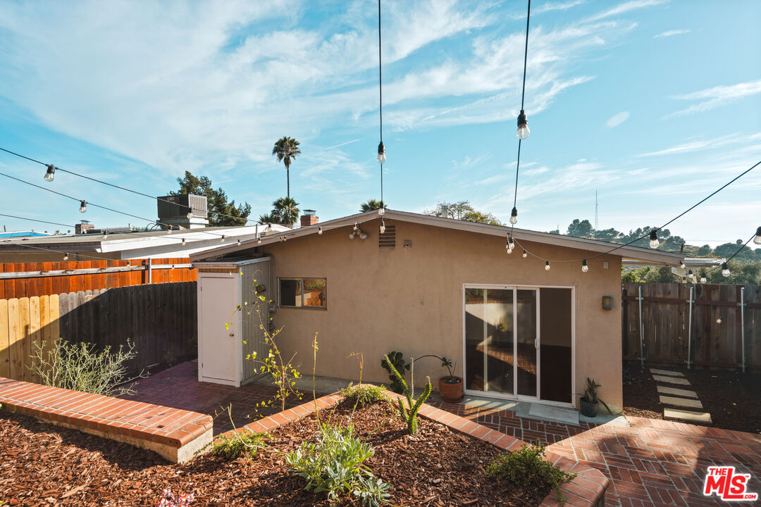 1231 Montecito Dr