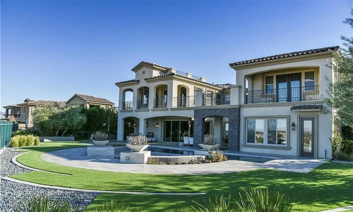 48 Olympia Chase Drive