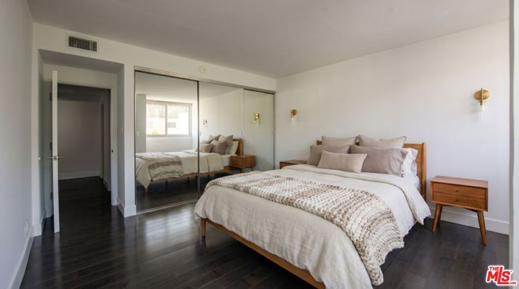 8787 Shoreham Drive 604