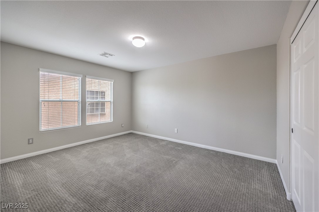 7095 Mountain Den Avenue