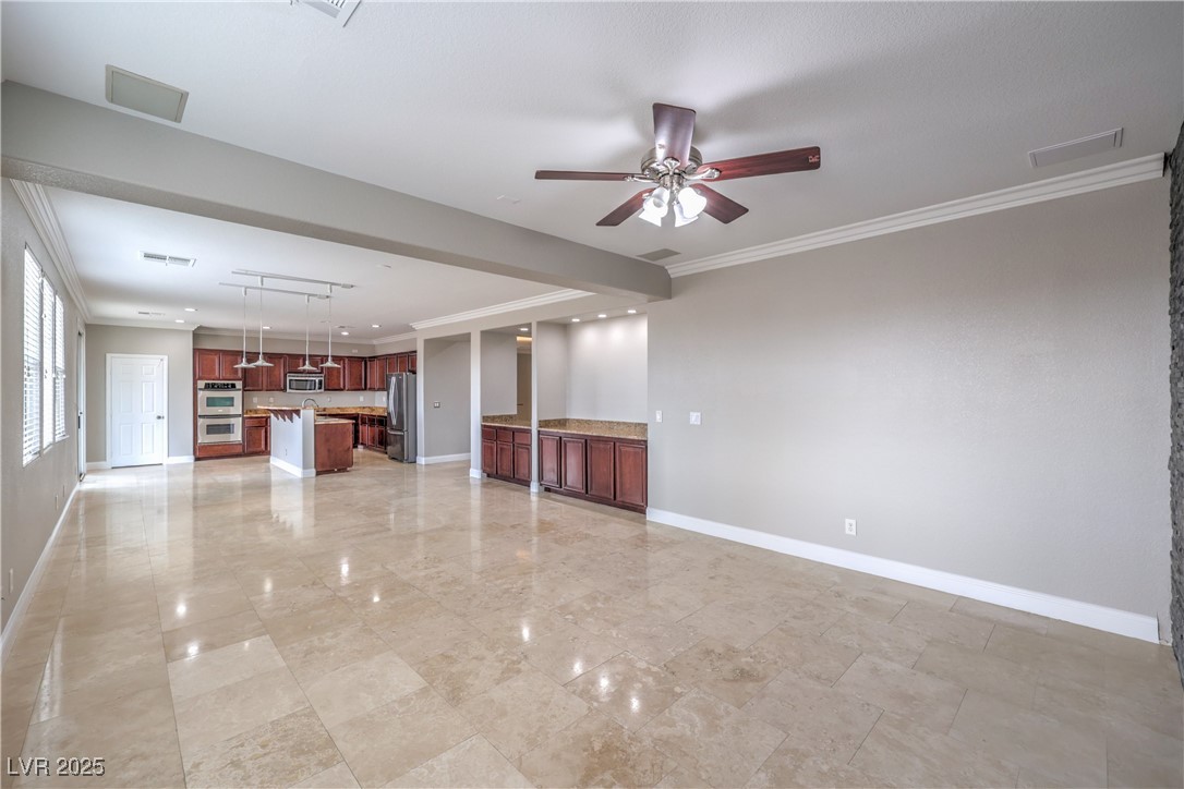 7095 Mountain Den Avenue