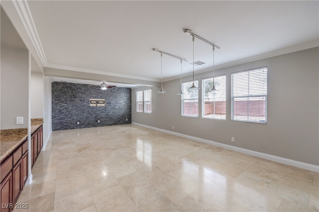 7095 Mountain Den Avenue