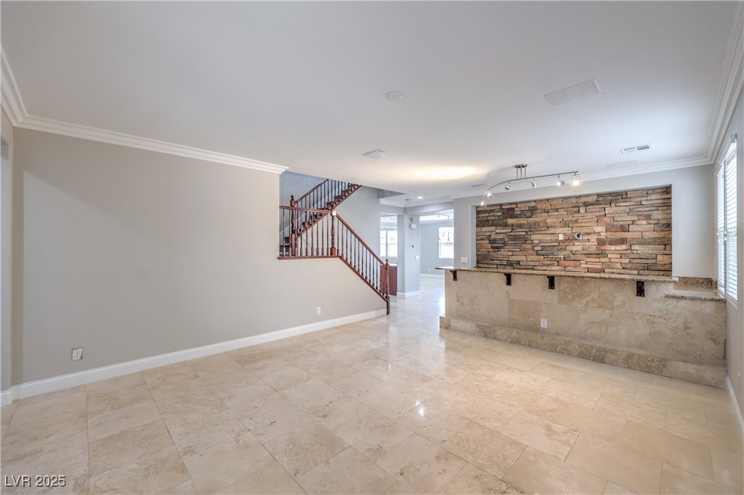 7095 Mountain Den Avenue