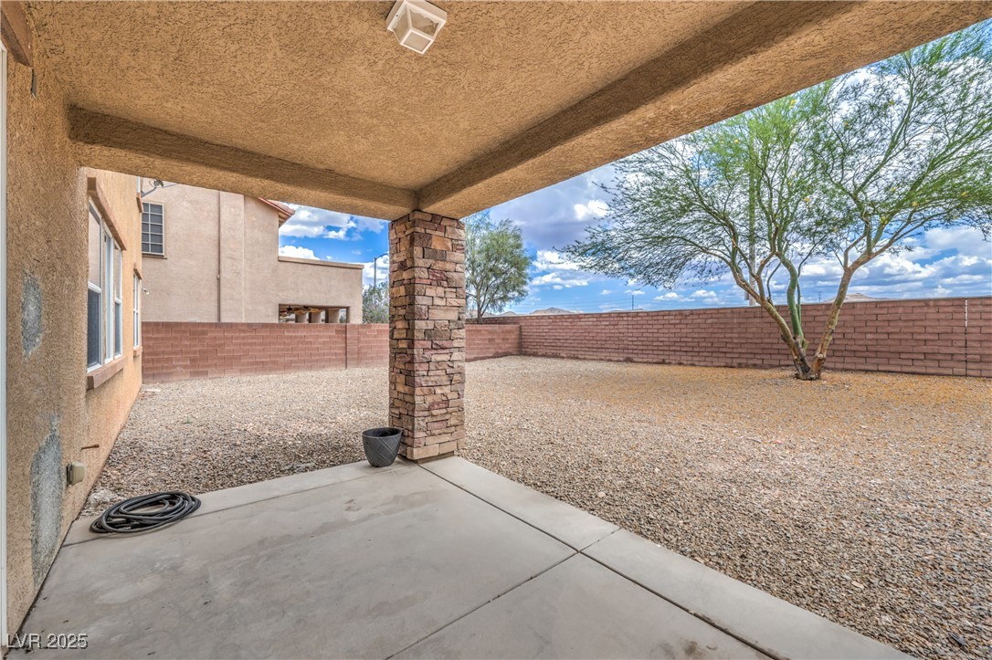 7095 Mountain Den Avenue