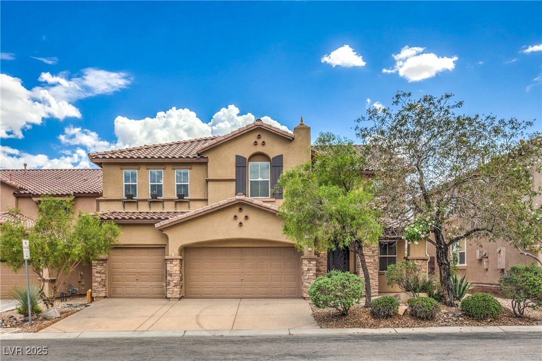 7095 Mountain Den Avenue