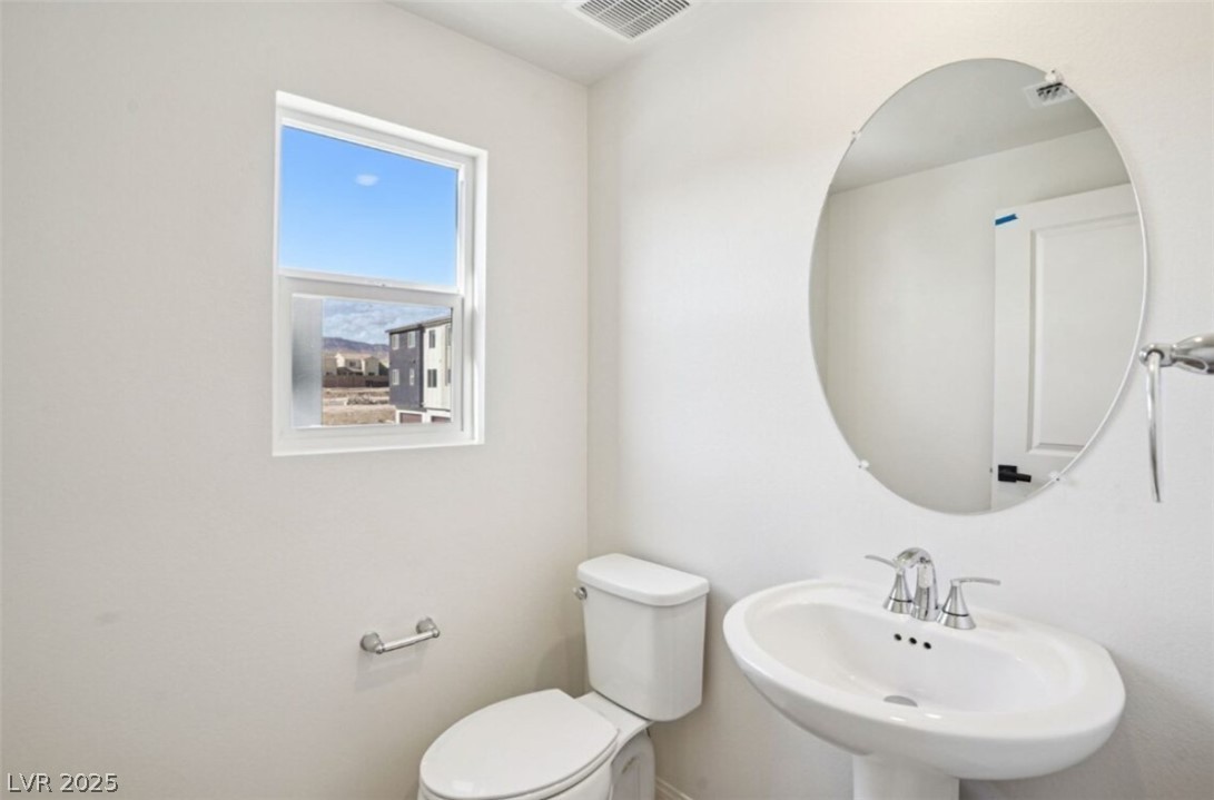 5872 Wisteria Walk