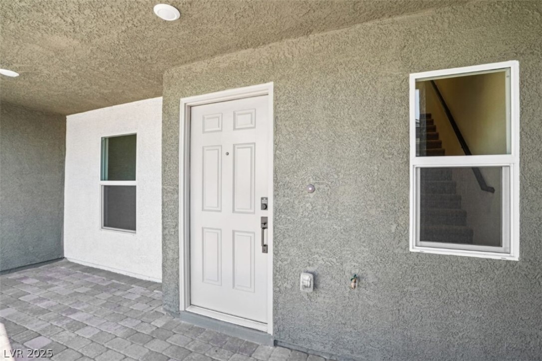 5872 Wisteria Walk