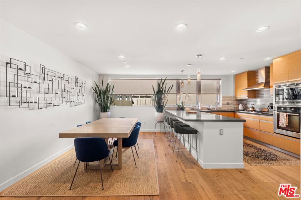 310 Washington Boulevard 503