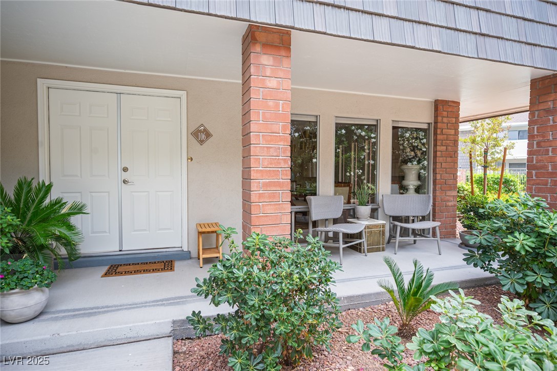 794 Oakmont Avenue 106