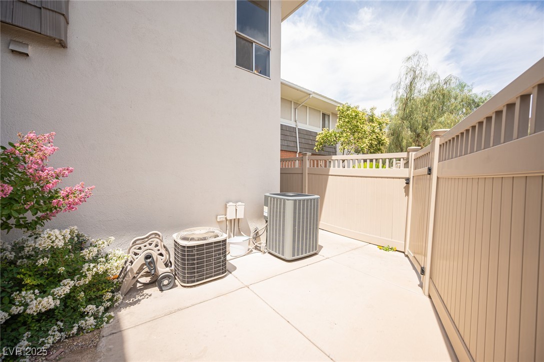 794 Oakmont Avenue 106