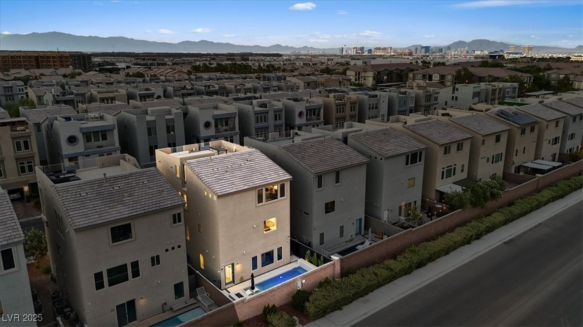 8055 Haywood Estate Avenue