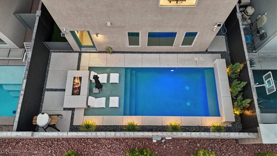 8055 Haywood Estate Avenue