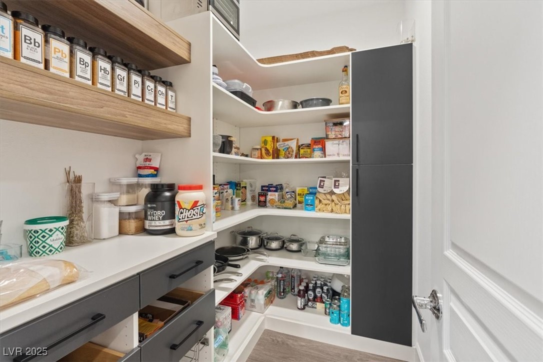 8055 Haywood Estate Avenue