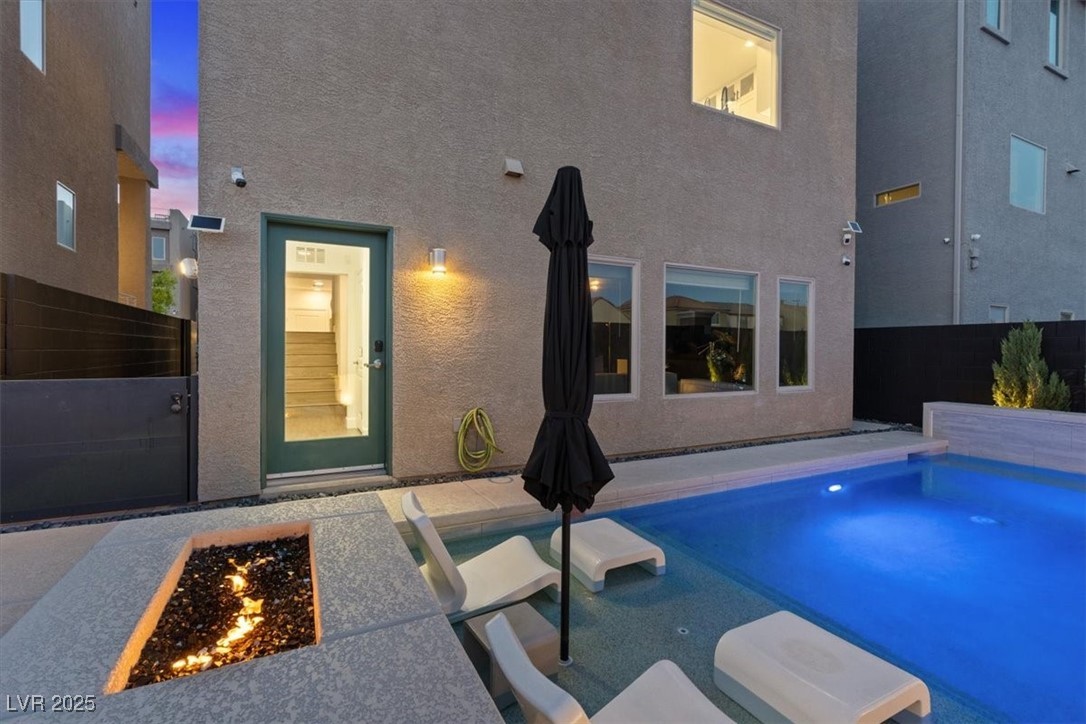 8055 Haywood Estate Avenue