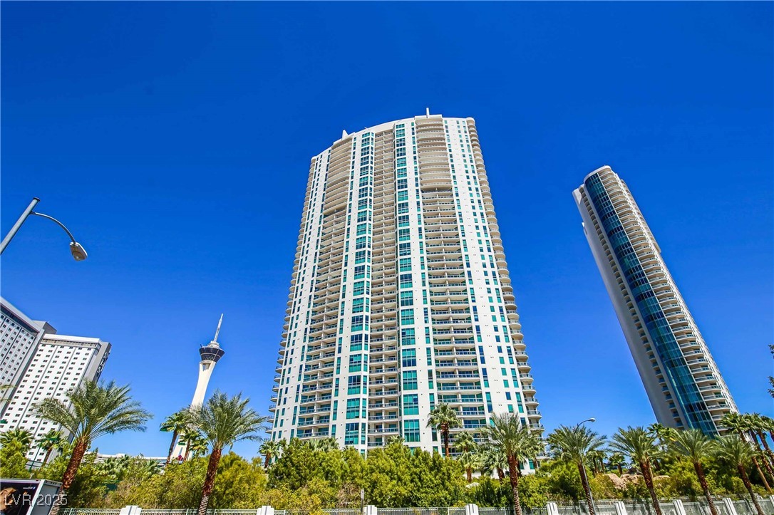 222 KAREN Avenue 3102