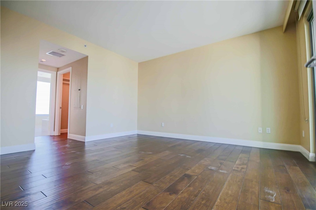 222 KAREN Avenue 3102