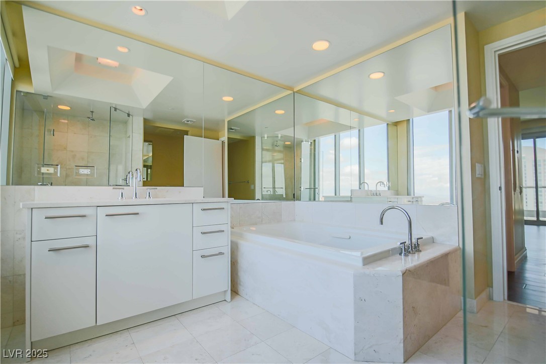 222 KAREN Avenue 3102