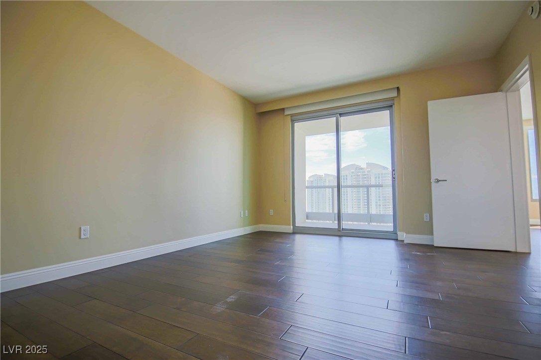 222 KAREN Avenue 3102