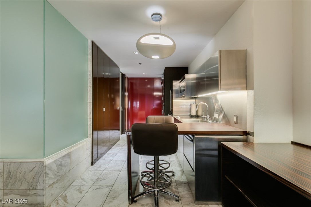 4381 Flamingo Road 2010