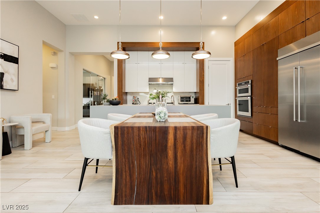 12382 Tudor Arch Drive