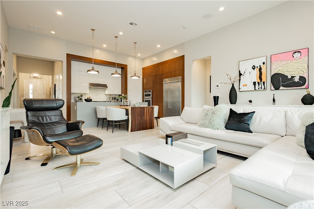 12382 Tudor Arch Drive