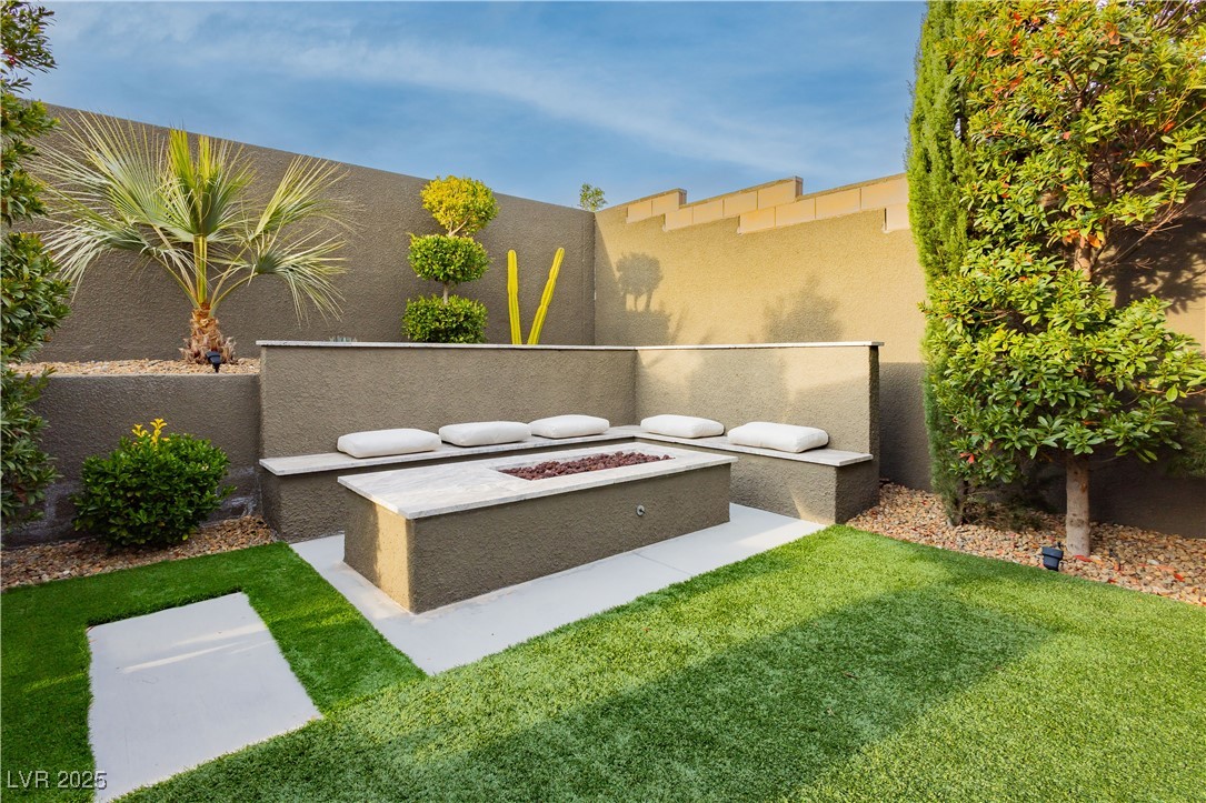 12382 Tudor Arch Drive