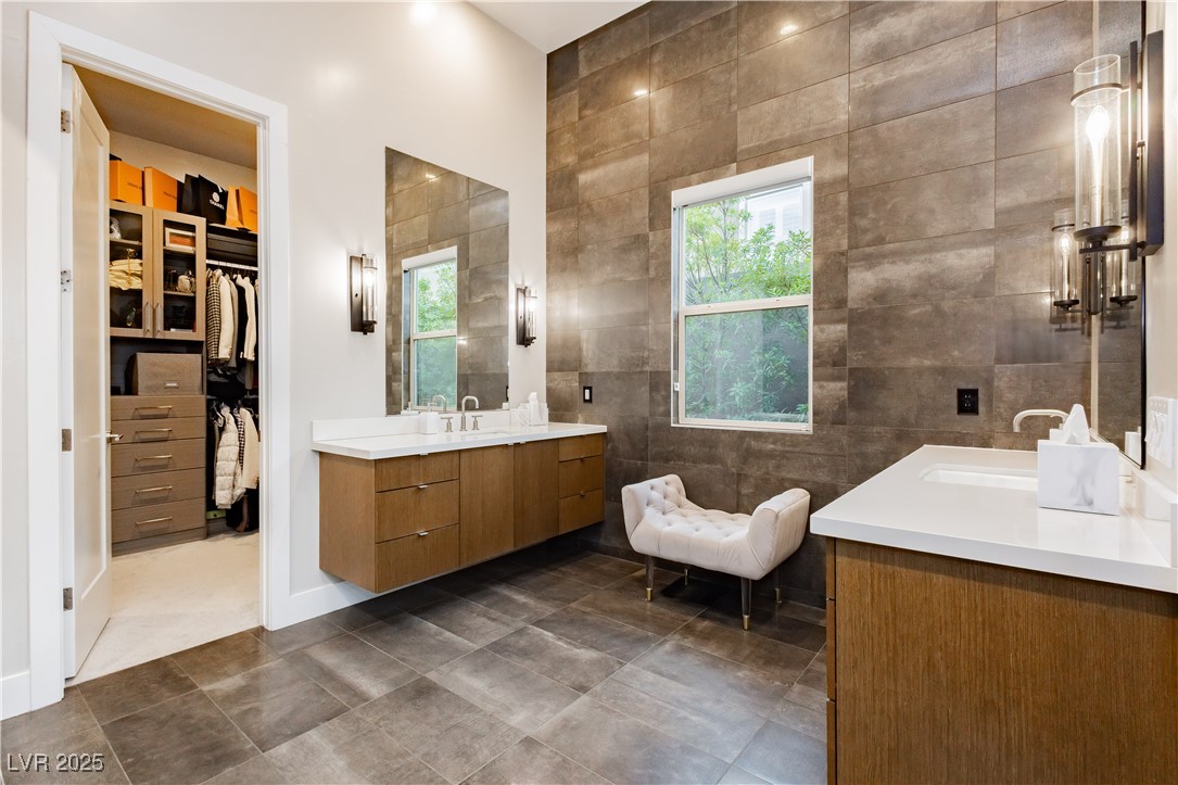 12382 Tudor Arch Drive