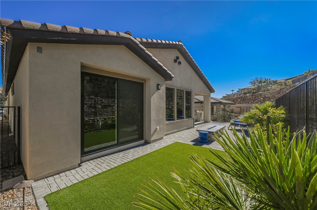 23 Cliffwater Street