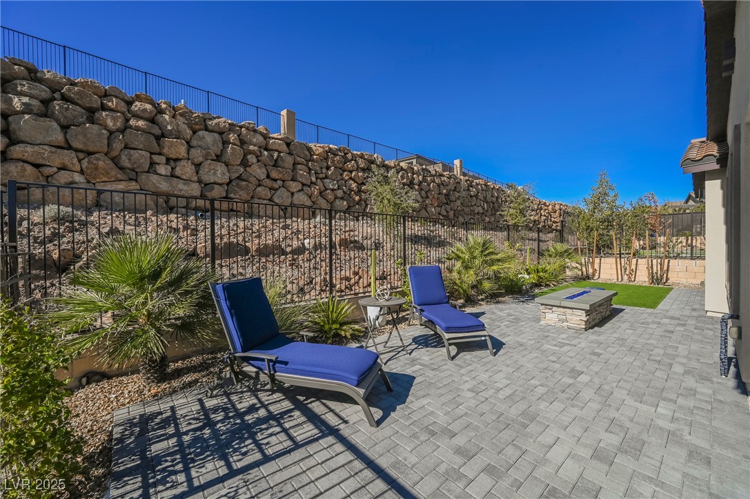 23 Cliffwater Street