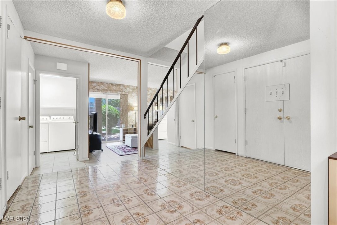 6817 Neepawa Circle