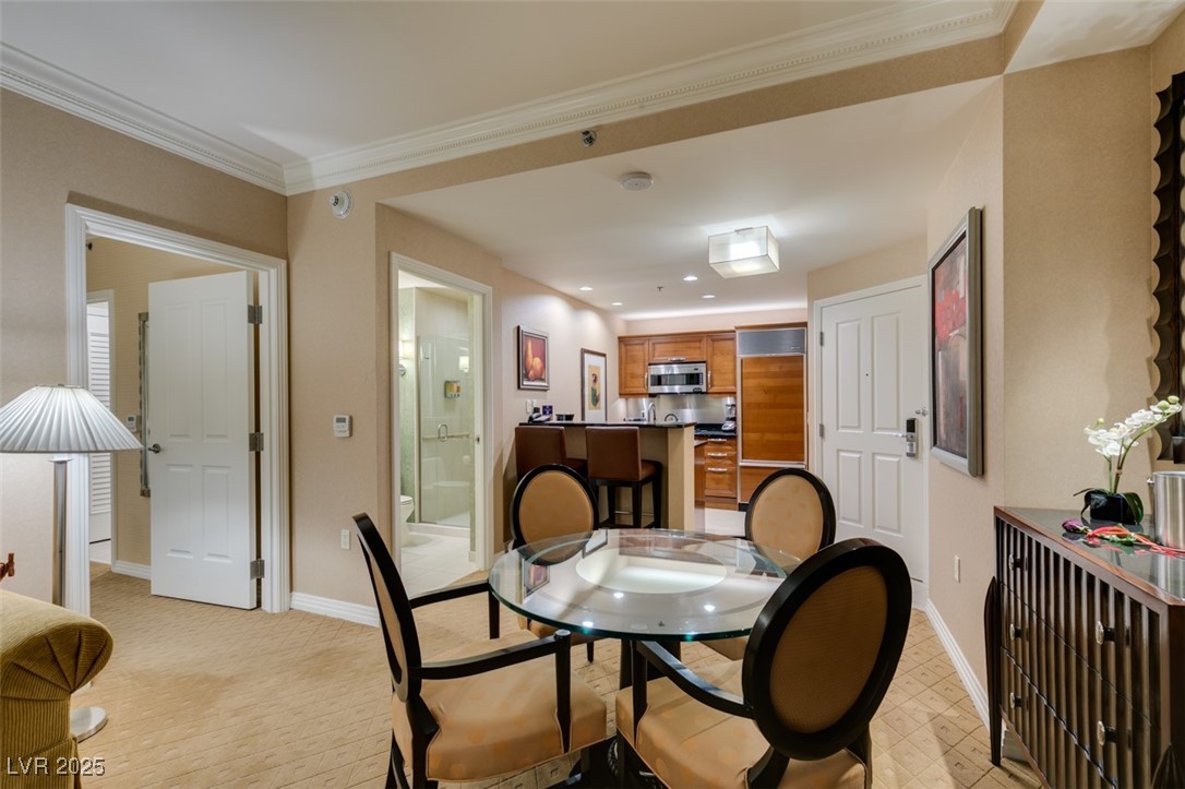 135 East HARMON Avenue 2821