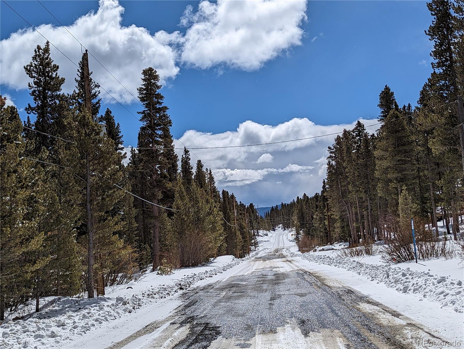 Crest Drive