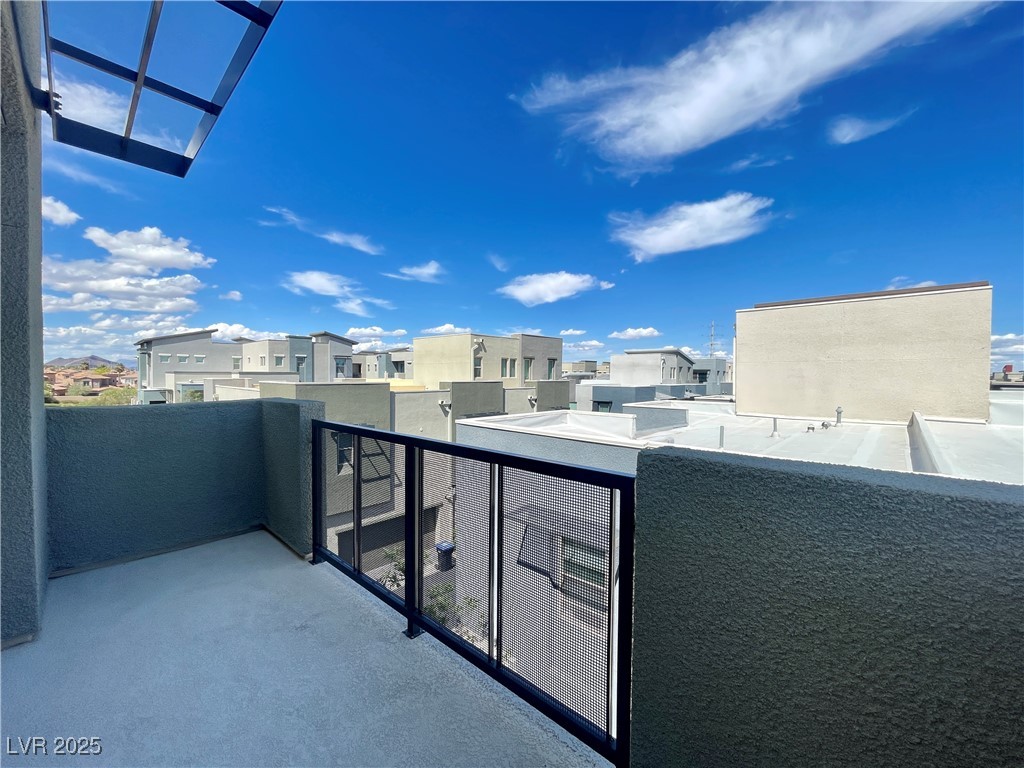 11311 Glowing Avenue 101