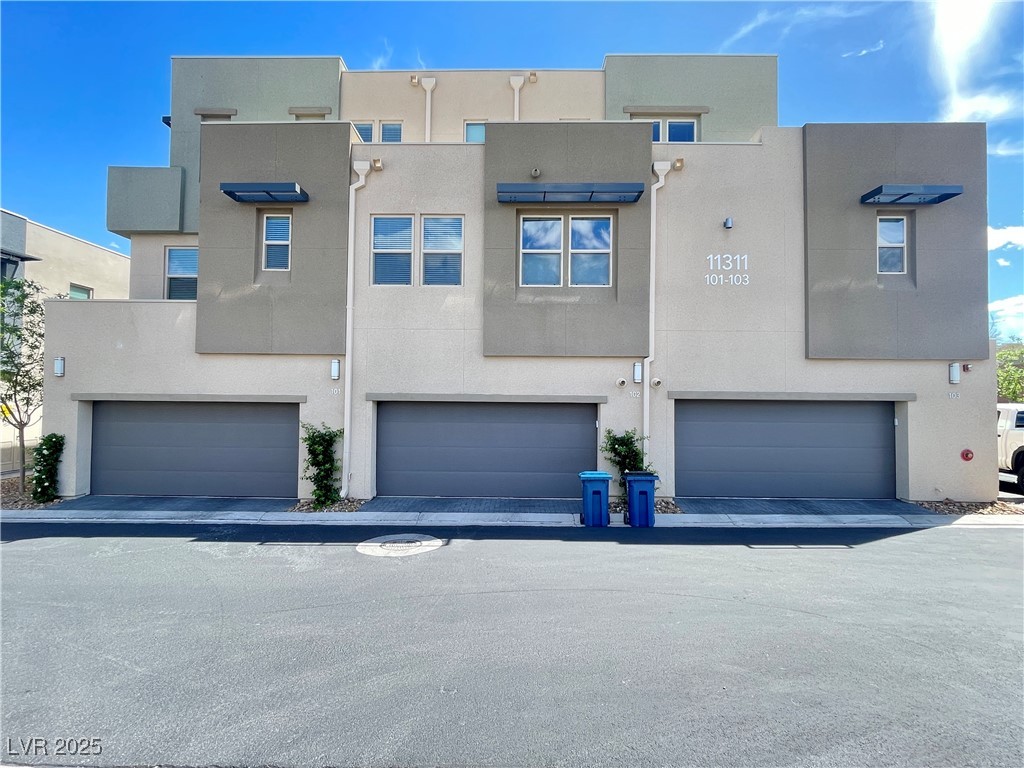 11311 Glowing Avenue 101