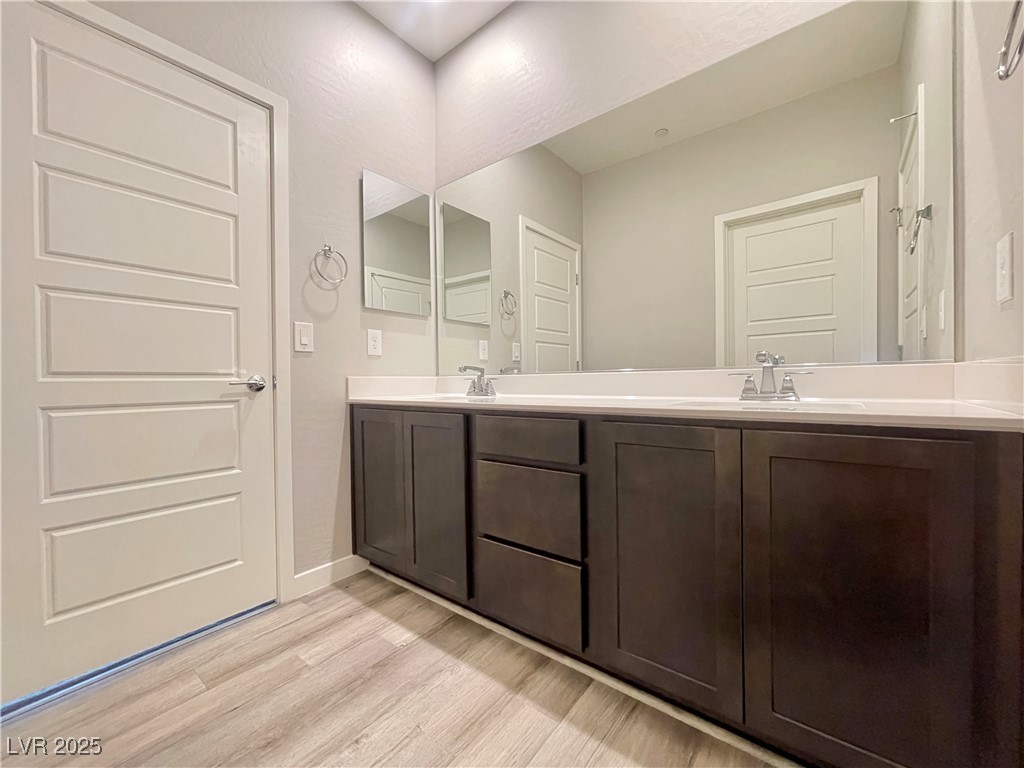 11311 Glowing Avenue 101