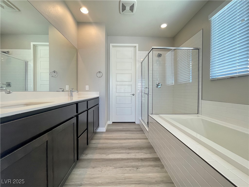 11311 Glowing Avenue 101