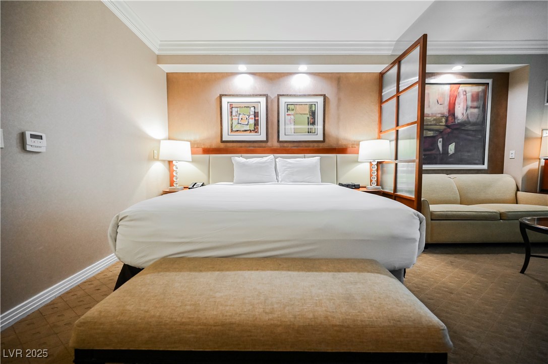 135 East Harmon Avenue 407