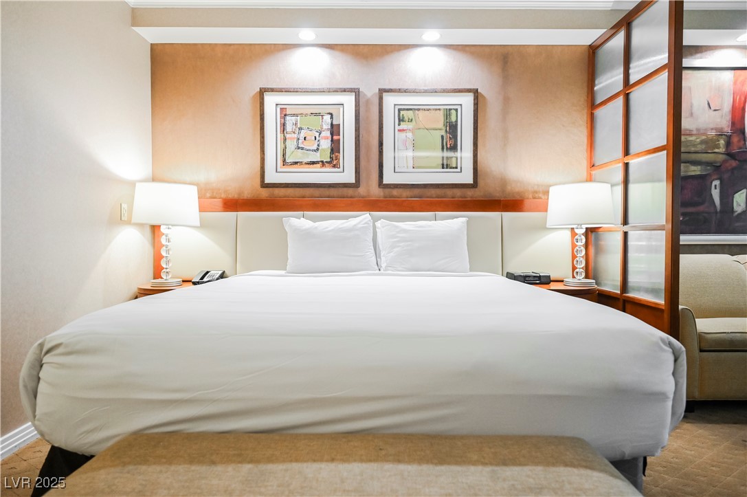 135 East Harmon Avenue 407