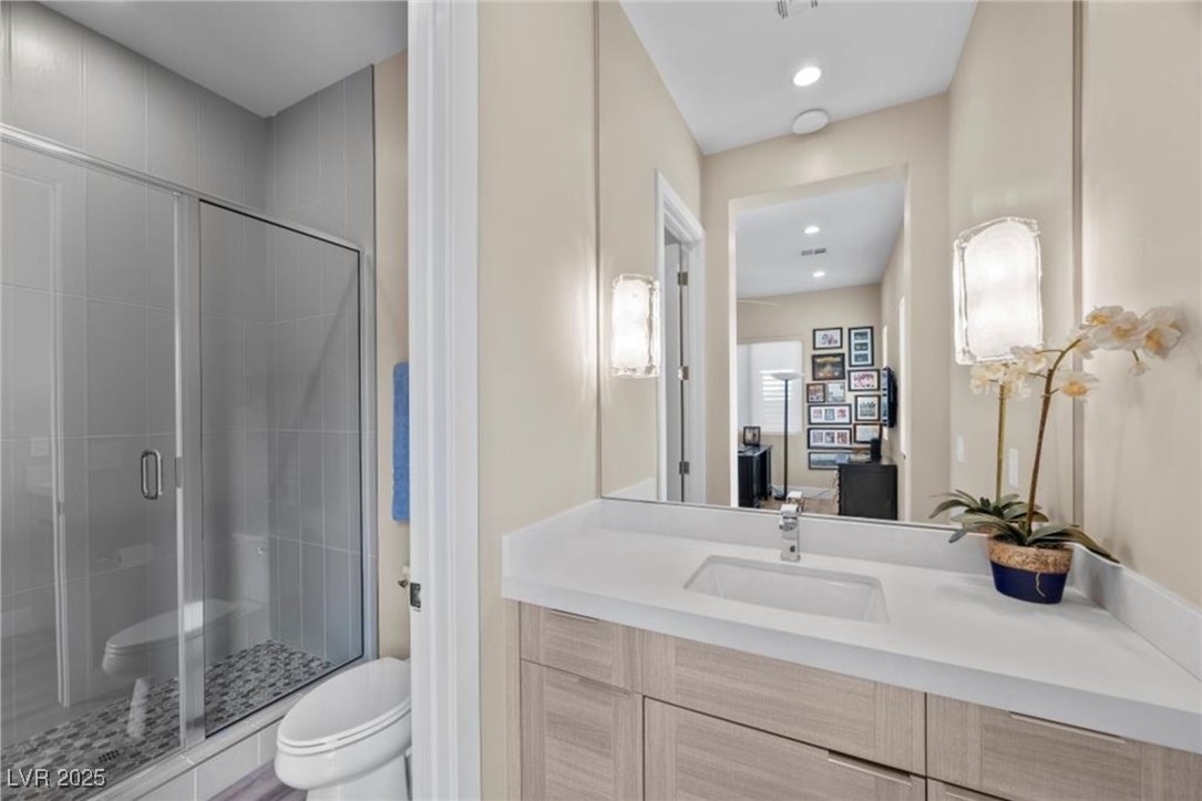 6804 Regency Stone Way