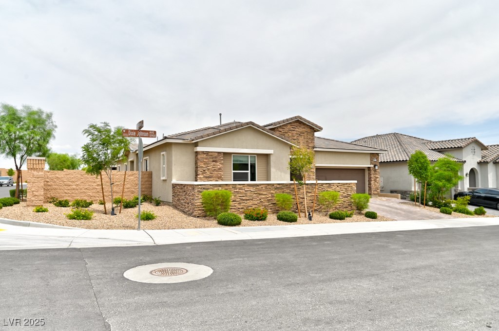 10972 Dixie Johnson Avenue