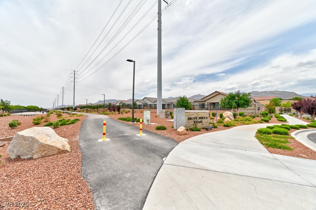 10972 Dixie Johnson Avenue