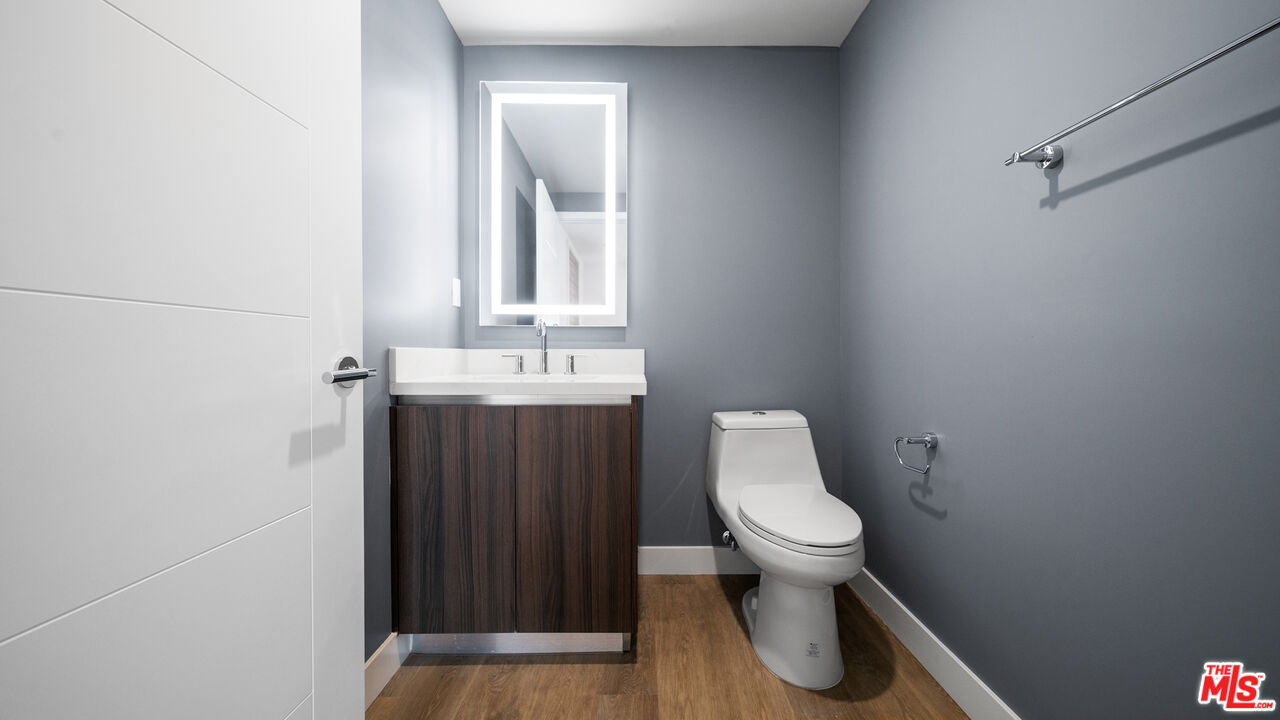 5153 Maplewood Ave Unit: 107