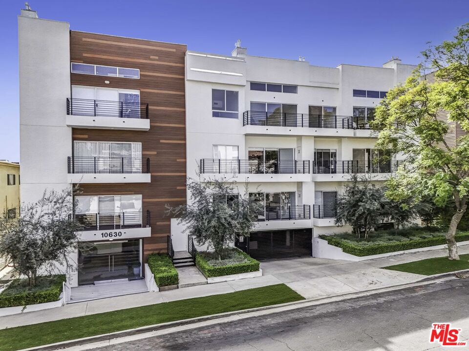 10630 Wilkins Ave Unit: 204