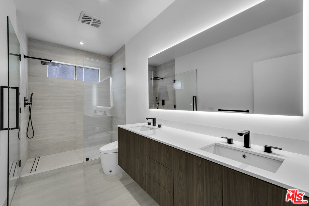 10630 Wilkins Ave Unit: 204