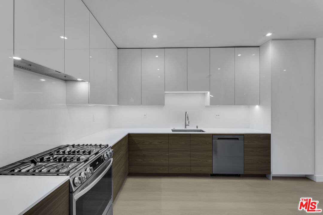 10630 Wilkins Ave Unit: 204