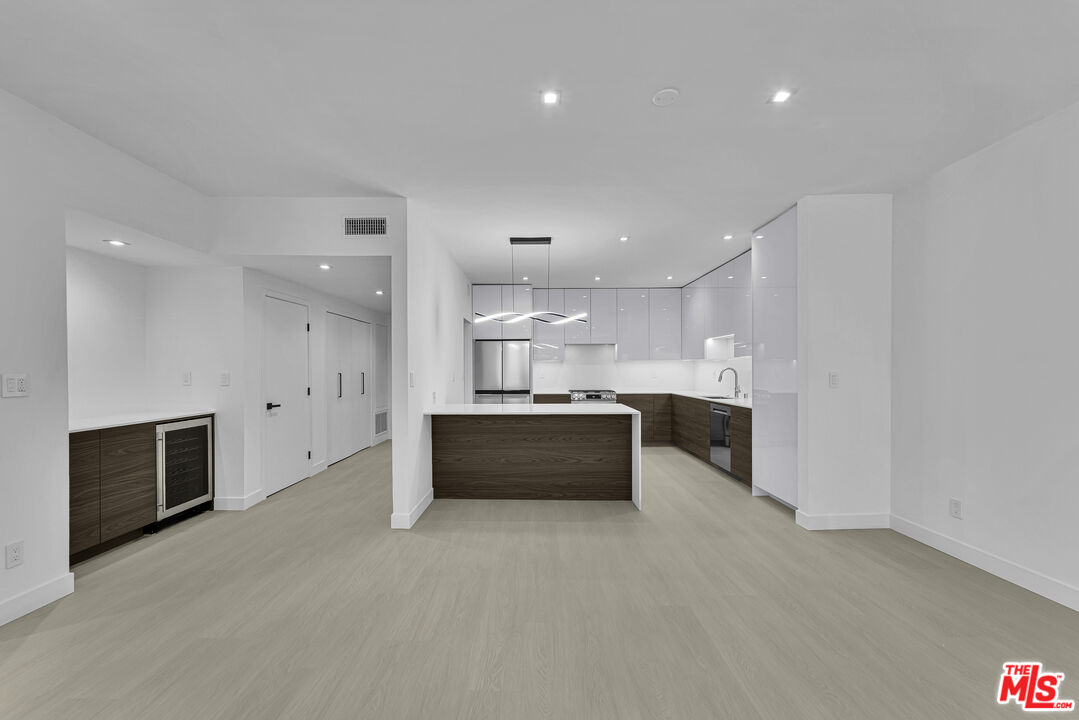 10630 Wilkins Ave Unit: 204