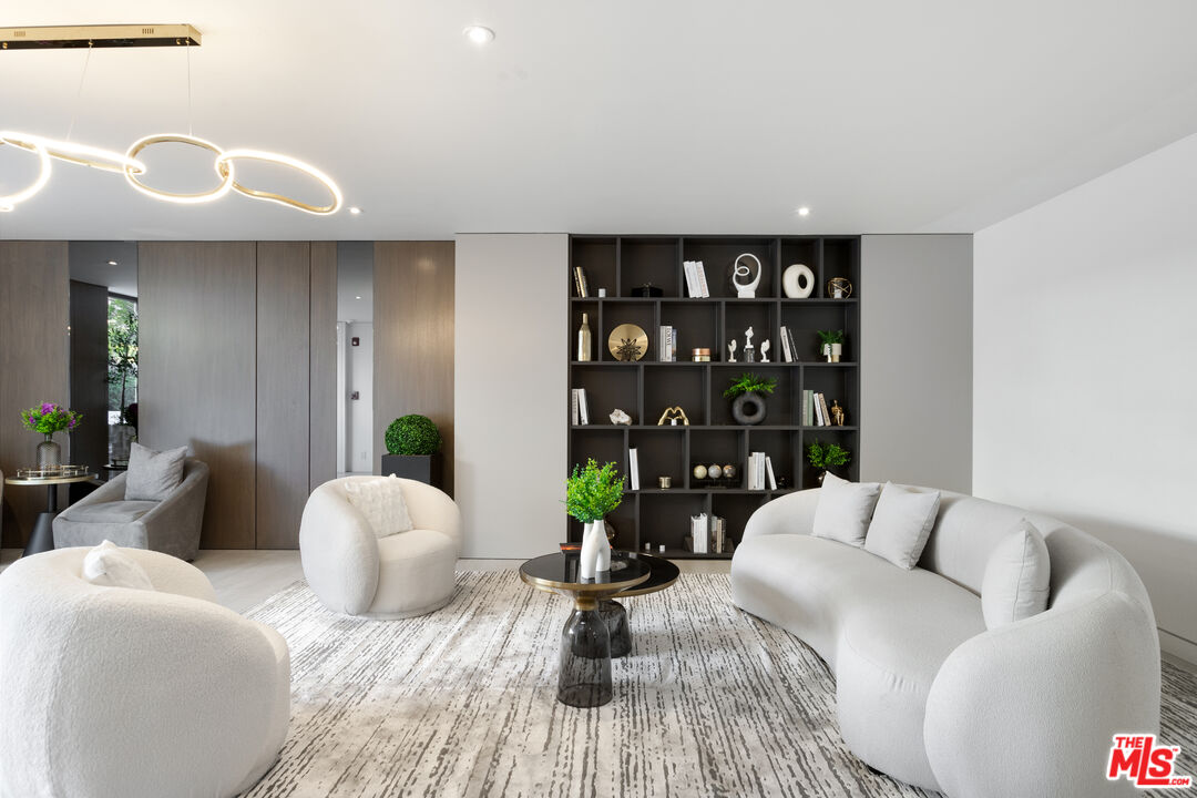 10630 Wilkins Ave Unit: 204