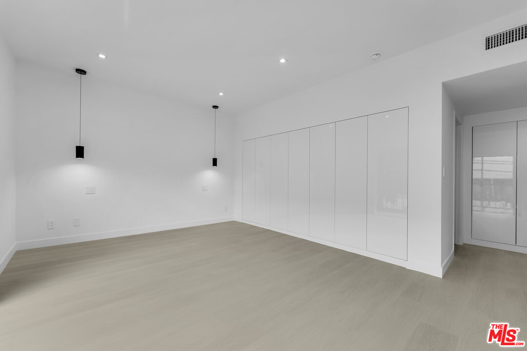 10630 Wilkins Ave Unit: 204