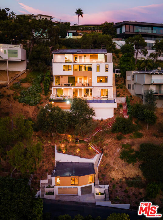 1511 Skylark Lane