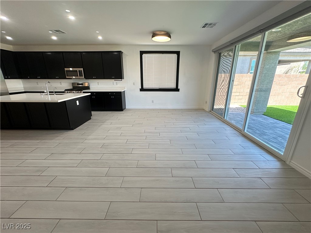 9565 CAMELBACK CREEK Drive